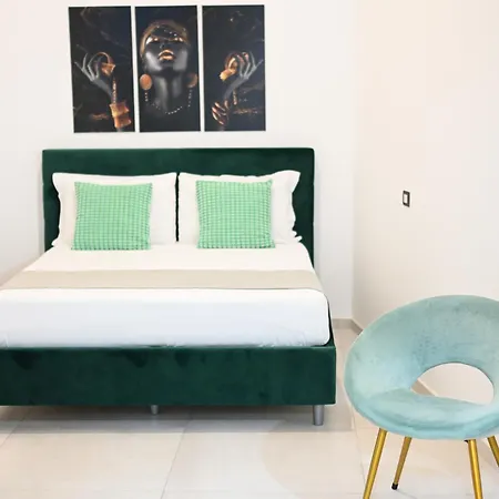 Victry's Chiaia Tatil Evi Napoli